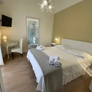 https://casa-del-sole.taorminaitalyhotels.com